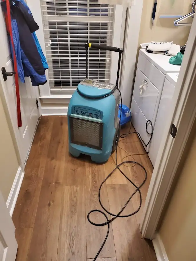 Commercial dehumidifier deployed for Crawl Space Restoration in Edwards